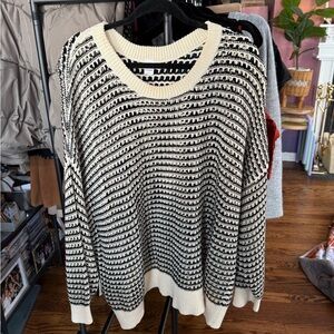 Old Navy Knit Oversized Crochet Sweater